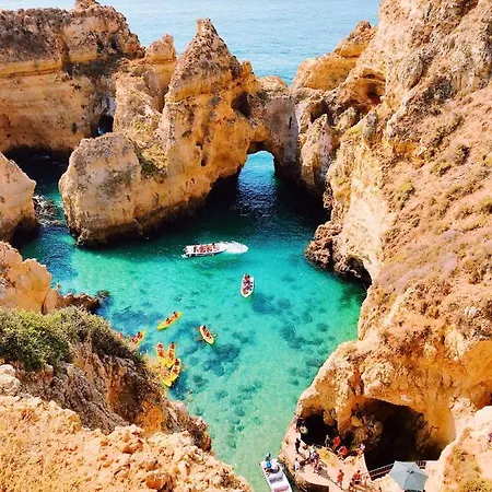 公寓 Spacious In Albufeira 80 M² With Shared Pool *