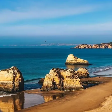 Spacious In Albufeira 80 M² With Shared Pool *