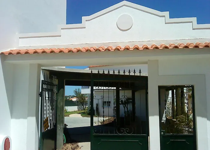Lägenhet Spacious In Albufeira 80 M² With Shared Pool