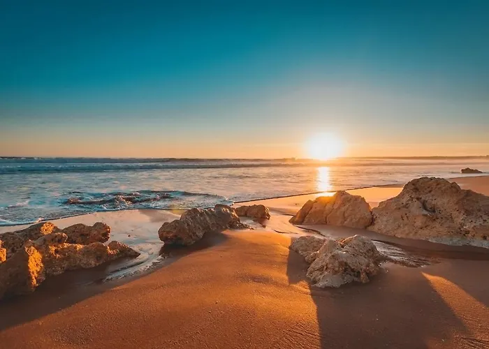 Lägenhet Spacious In Albufeira 80 M² With Shared Pool Olhos de Agua (Albufeira)