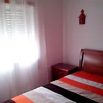 Spacious In Albufeira 80 M² With Shared Pool アパート