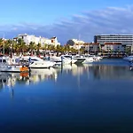 Spacious In Albufeira 80 M² With Shared Pool * オーリョス・デ・アーグァ