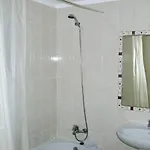 Spacious In Albufeira 80 M² With Shared Pool * オーリョス・デ・アーグァ