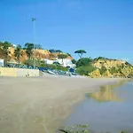 Spacious In Albufeira 80 M² With Shared Pool Olhos de Agua (Albufeira)