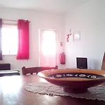 Spacious In Albufeira 80 M² With Shared Pool *