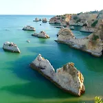 Spacious In Albufeira 80 M² With Shared Pool アパート オーリョス・デ・アーグァ