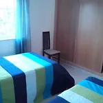 Spacious In Albufeira 80 M² With Shared Pool Apartmán