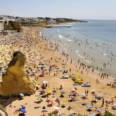 Spacious In Albufeira 80 M² With Shared Pool Olhos de Agua (Albufeira)