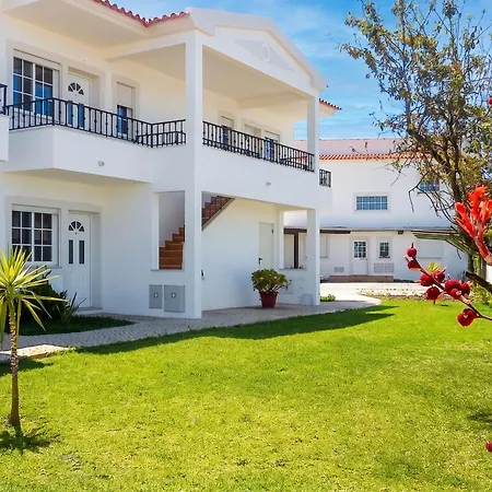 Lejlighed Spacious In Albufeira 80 M² With Shared Pool