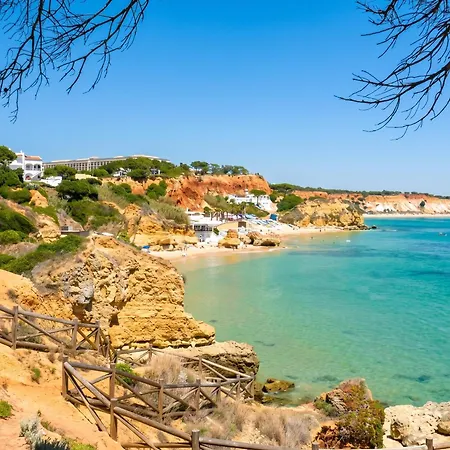 Spacious In Albufeira 80 M² With Shared Pool Lejlighed *