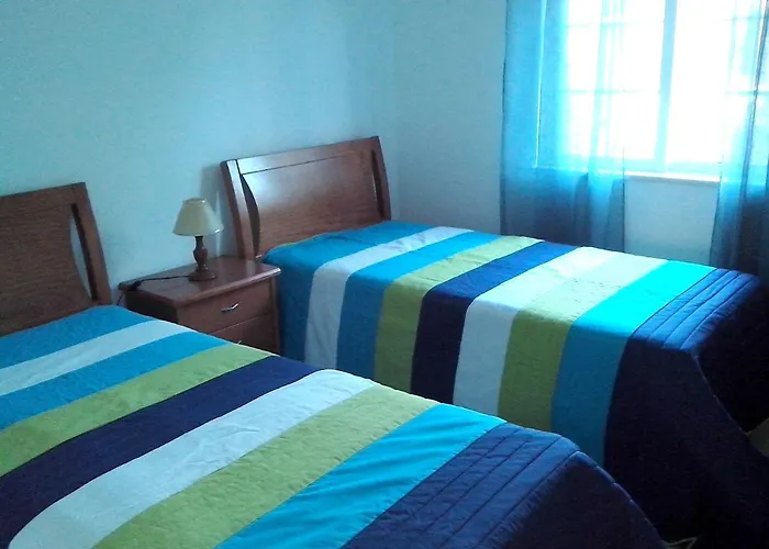 Spacious In Albufeira 80 M² With Shared Pool Apartamento