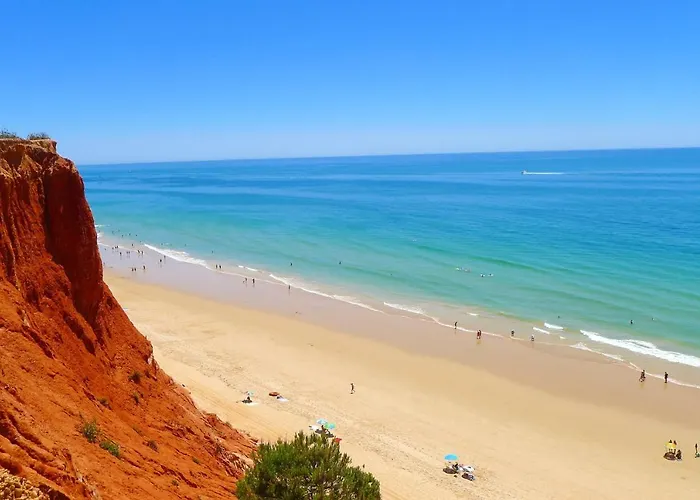 Apartament Spacious In Albufeira 80 M² With Shared Pool *