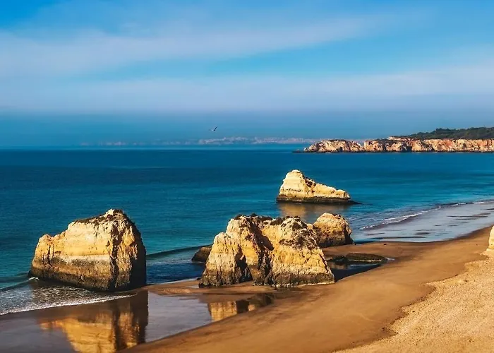 Spacious In Albufeira 80 M² With Shared Pool *